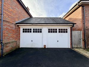 Photo 16- click for photo gallery